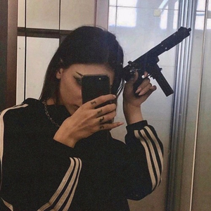 干逼插入大片咪咪爱
